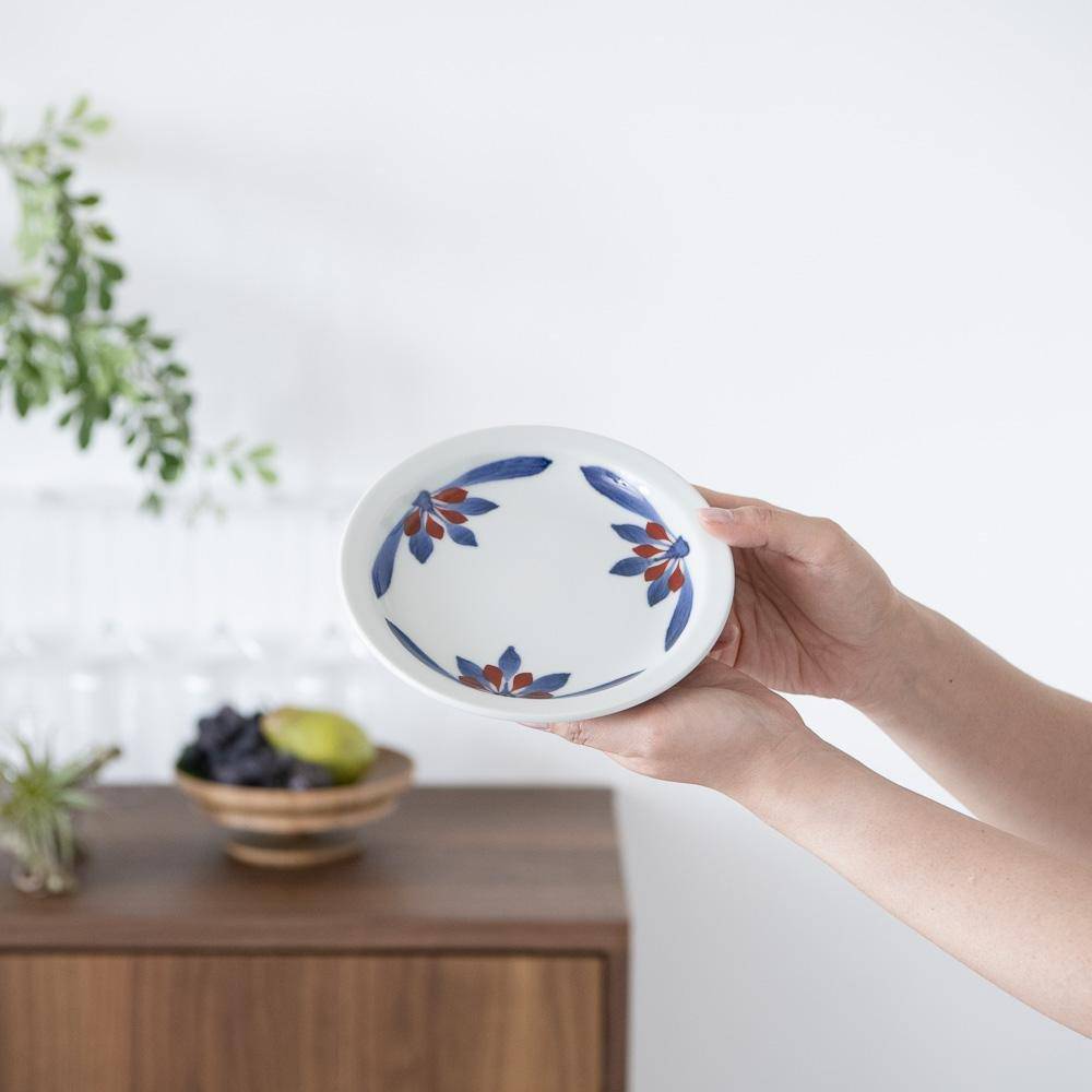 Red and Indigo Chrysanthemum Cup and Saucer