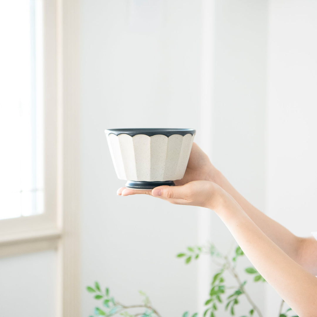 Earth Black Donburi Bowl 6.1 in