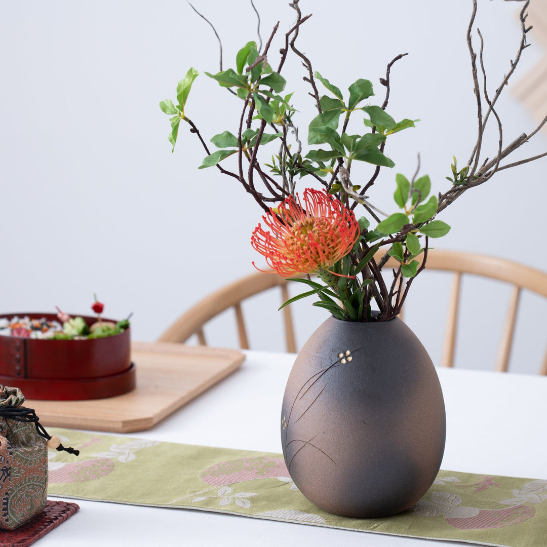 Jujube Flower Pattern Flower Vase