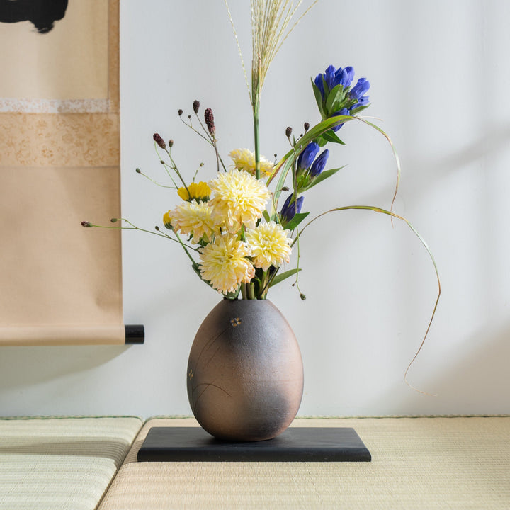 Jujube Flower Pattern Flower Vase