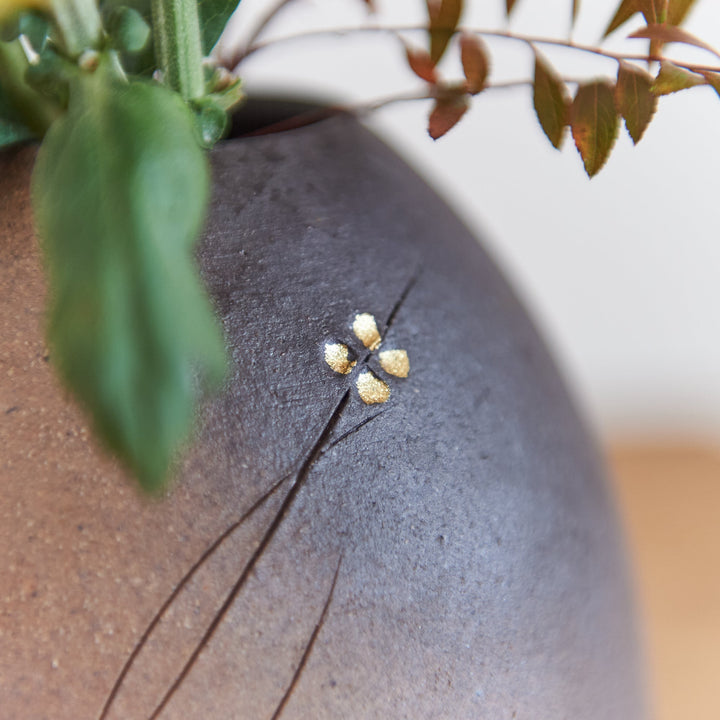 Jujube Flower Pattern Flower Vase
