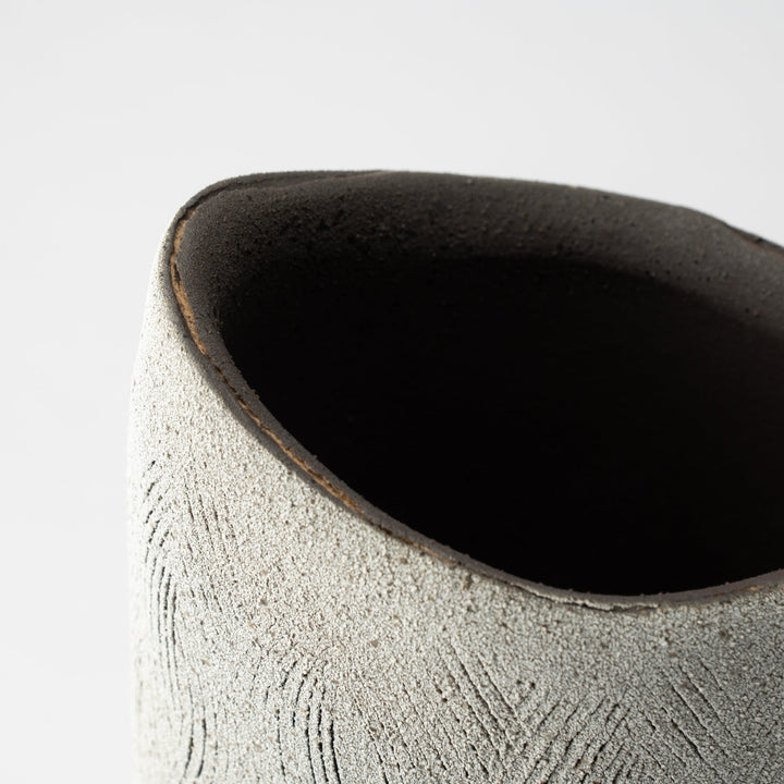 Remaining Snow Flower Vase